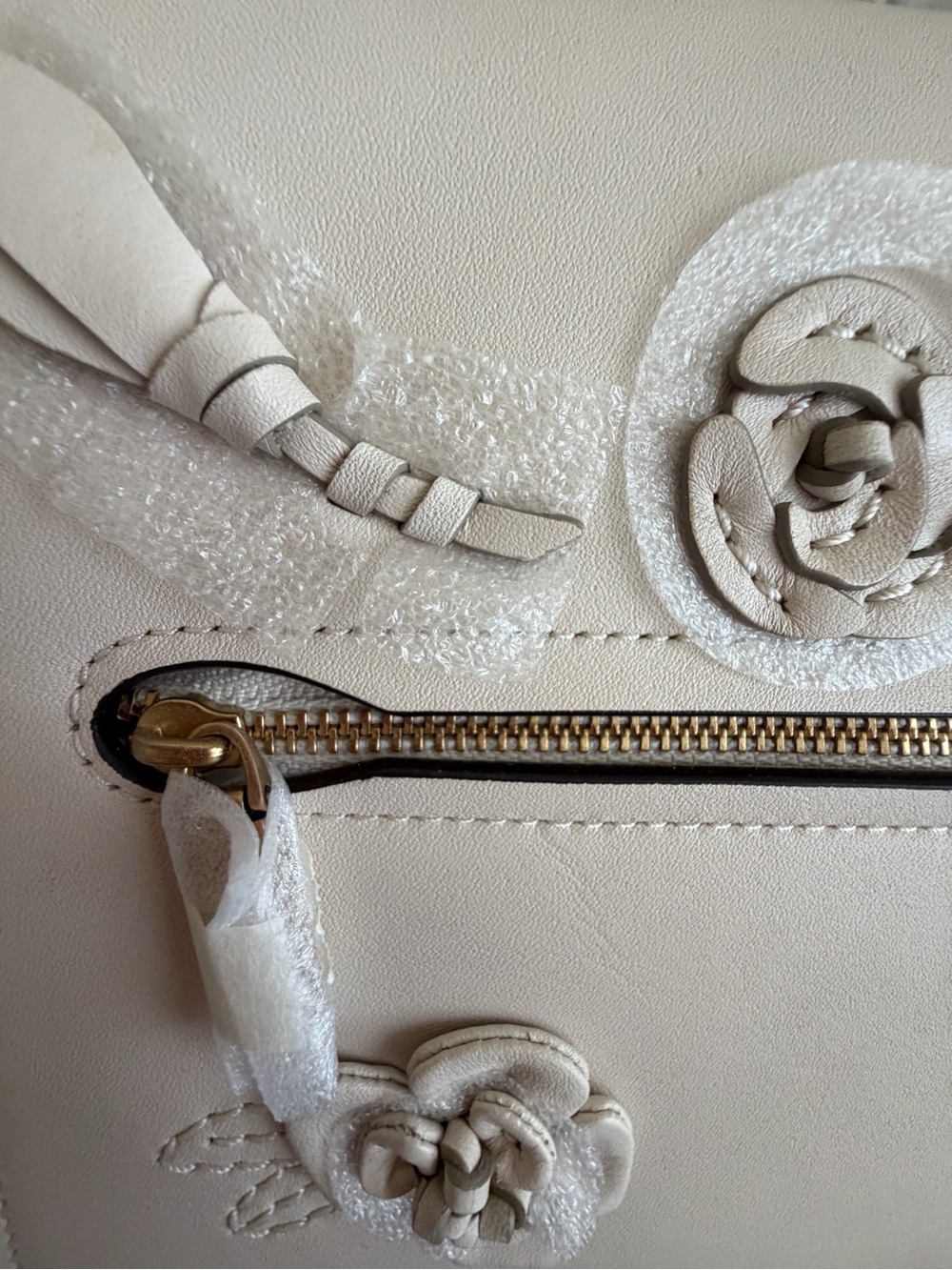 NWT Coach Chalk Off White Floral Embellishment Chain Tabby 26 Bag - Picture 17 of 17